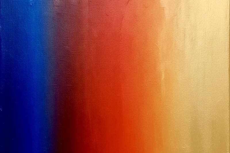 青から赤に、赤から金に変化するグラデーション（ガレ金葉変色イメージ）